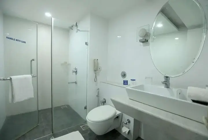 Бангалор: S Hotel