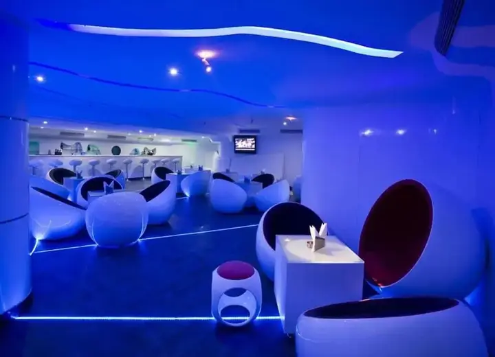 Бангалор: S Hotel
