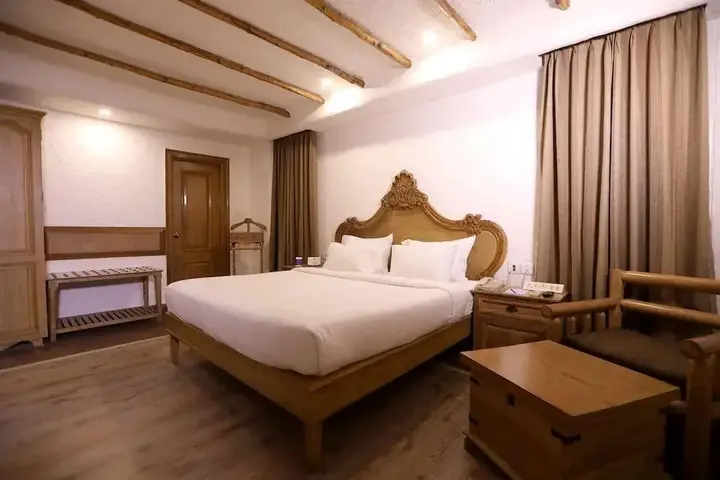 Бангалор: S Hotel