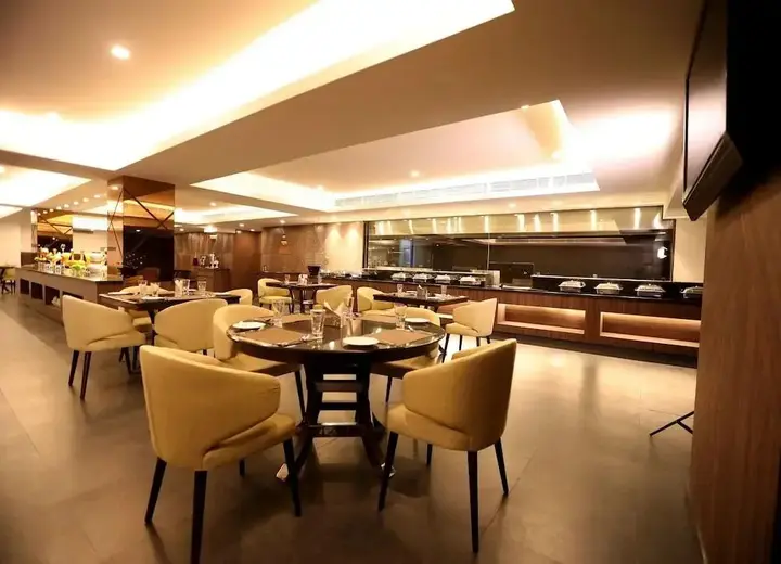 Бангалор: S Hotel
