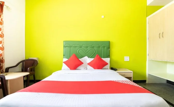 Бангалор: OYO 25036 Suraksha Residency