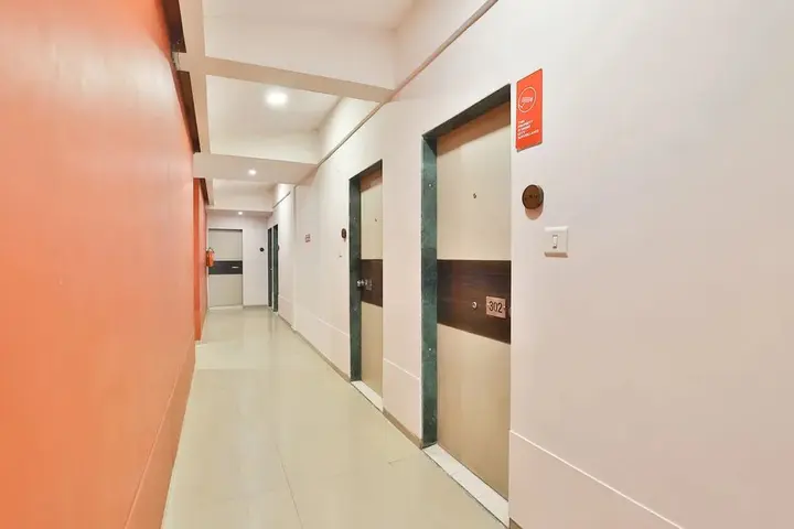 Гандхинагар: OYO 2156 Hotel Isher International