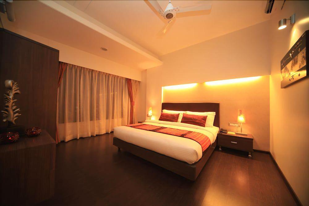 Пуна: Hotel Centurion Inn