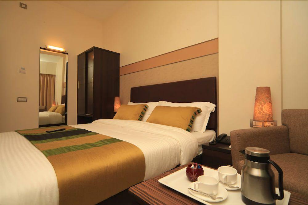 Пуна: Hotel Centurion Inn