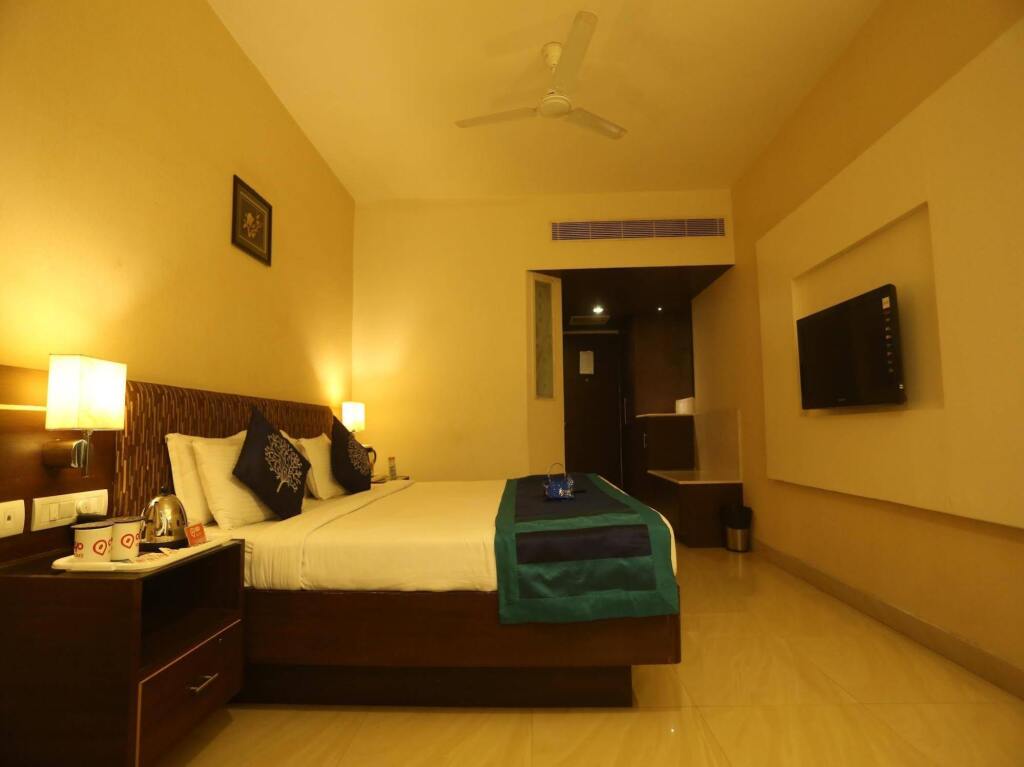 Тирруччираппалли: OYO Premium Trichy Railway Station