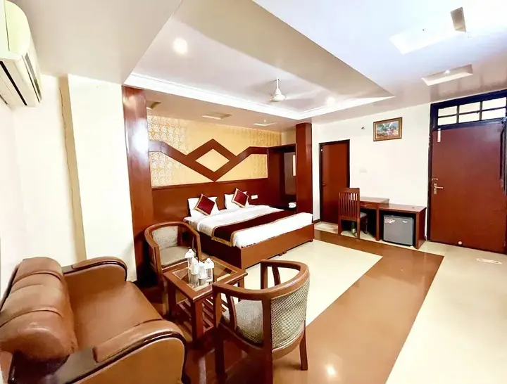 Лакхнау: Saubhagya Inn