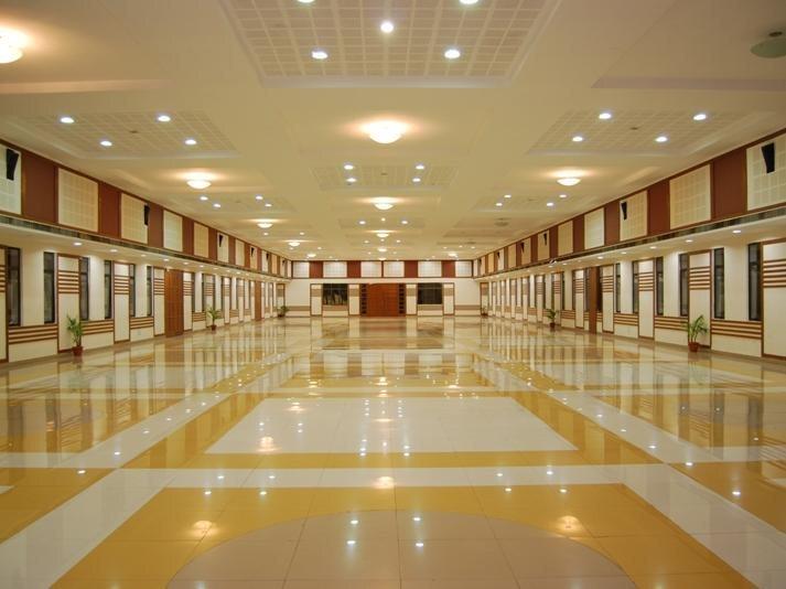Соманур: Poppys Vista Hotel