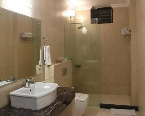 Нью-Дели: Hotel Deer Parkk