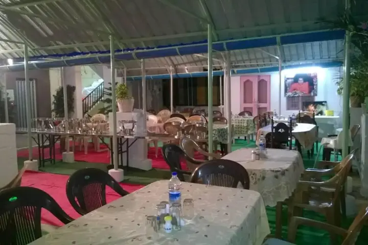 Путтапартхи: Hotel Sai Brundavan