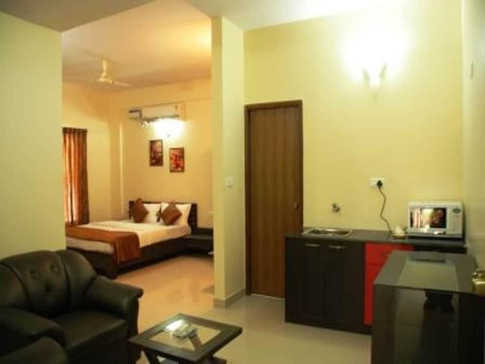 Бангалор: Arama Suites