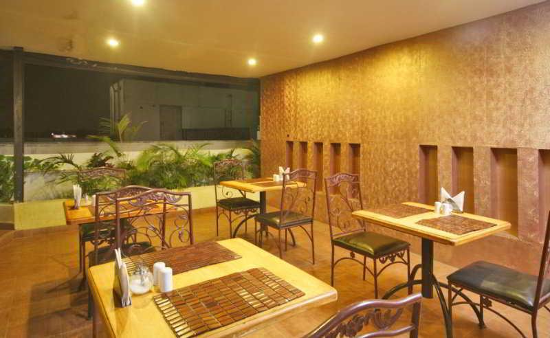 Бангалор: OYO 6825 New Crescent Citadel