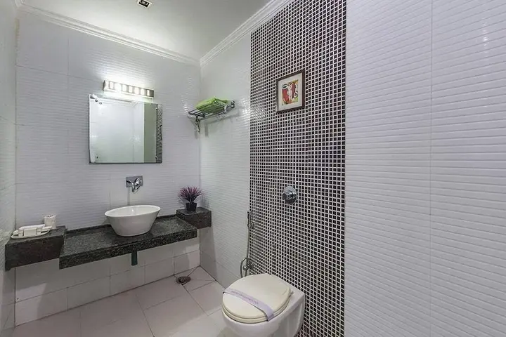 Гувахати: Hotel Aarian Aatithya
