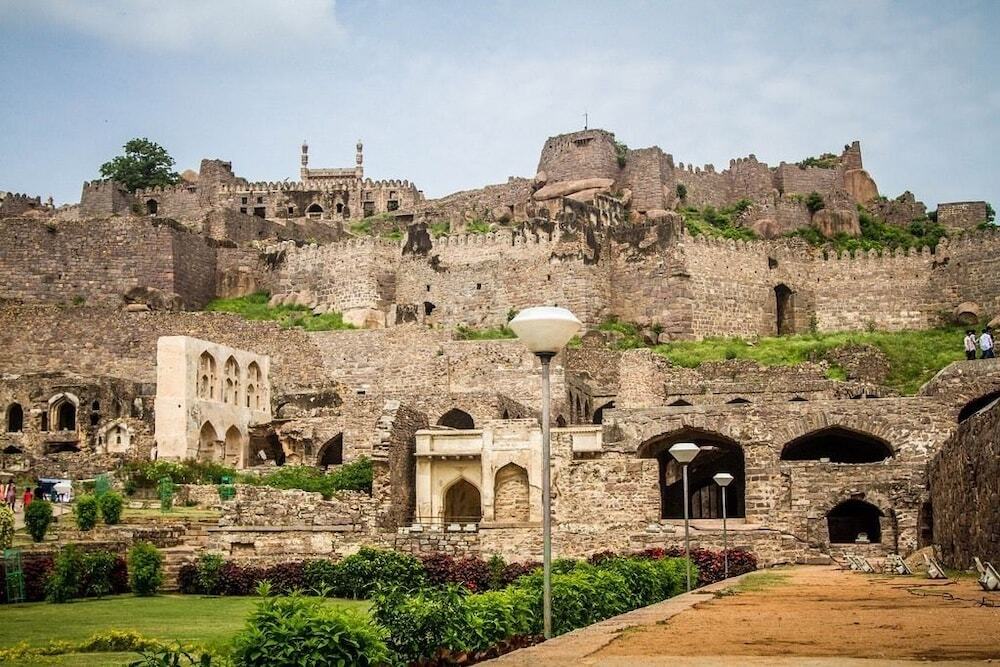 Хидерабад: Genx Banjara Hill Hyderabad