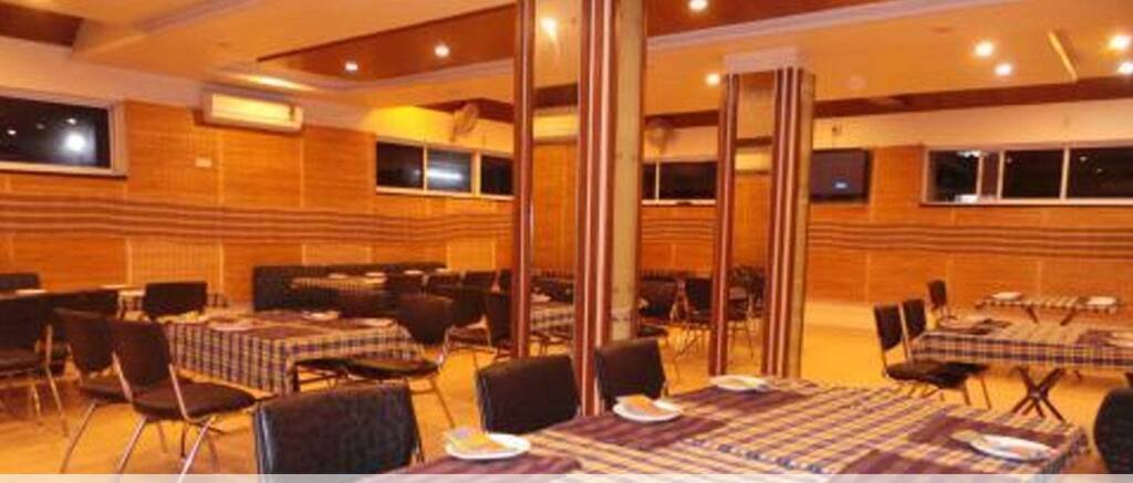 Нашик: Hotel Happy Times