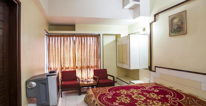 Нашик: Hotel Happy Times