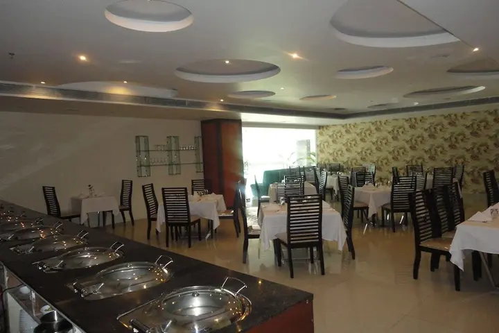 Индаур: Hotel Mangal City