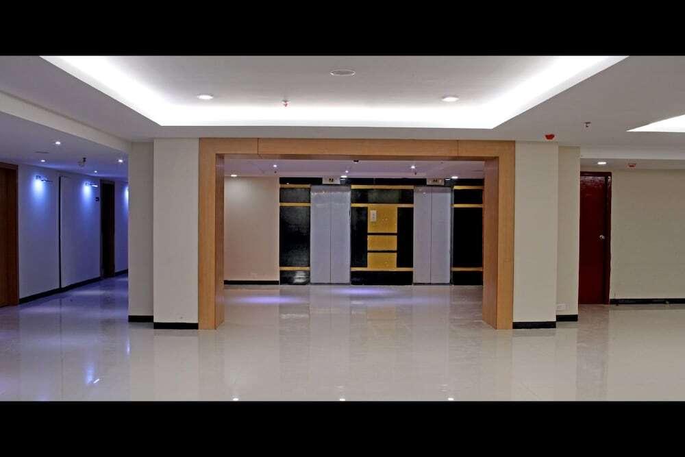 Индаур: Hotel Mangal City
