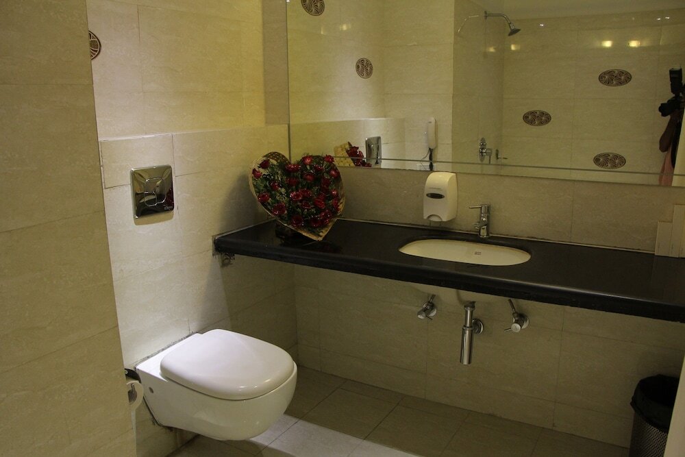 Индаур: Hotel Mangal City