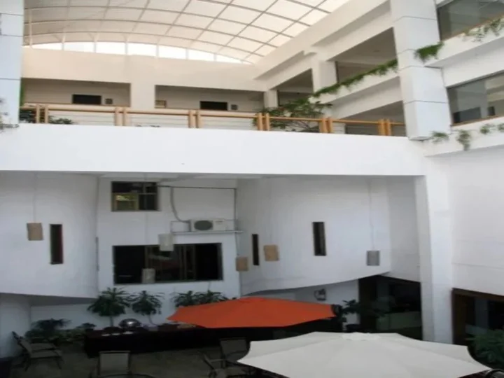 Нашик: Hotel Orange Tree