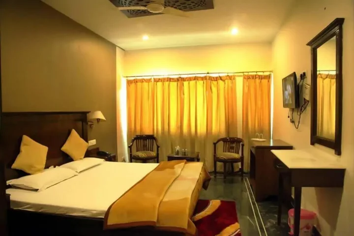 Чандигарх: OYO 3987 Hotel Multitech