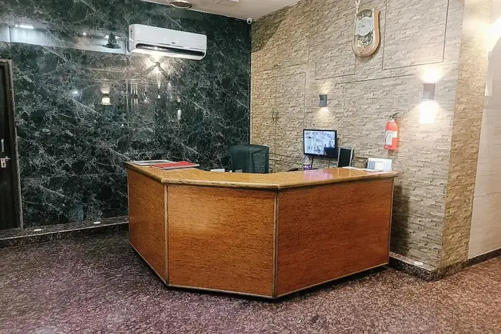 Джайпур: Hotel Purohit Sindhi Camp