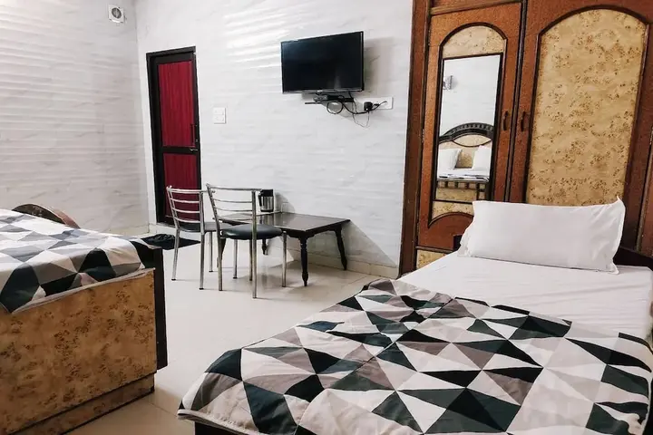 Джайпур: Hotel Purohit Sindhi Camp