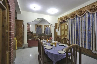 Манали: Chandermukhi Cottages