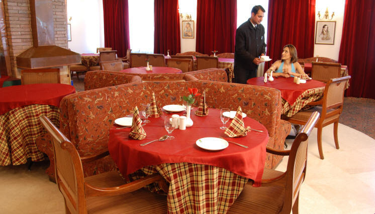 Шимла: Hotel Himdev
