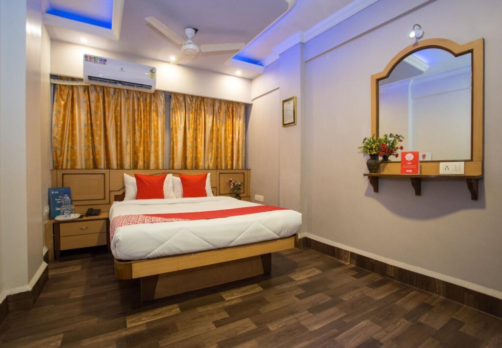 Пуна: Hotel Padmakrishna