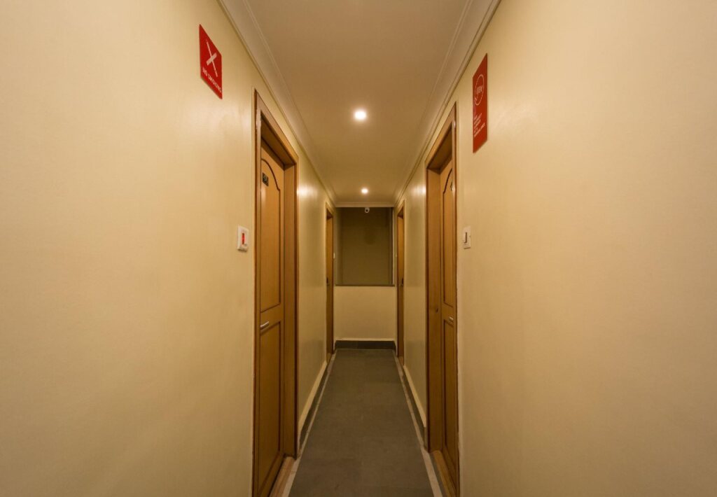 Пуна: Hotel Padmakrishna