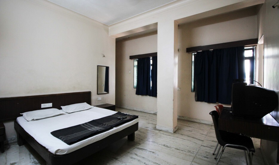 Пуна: Hotel Kamlesh