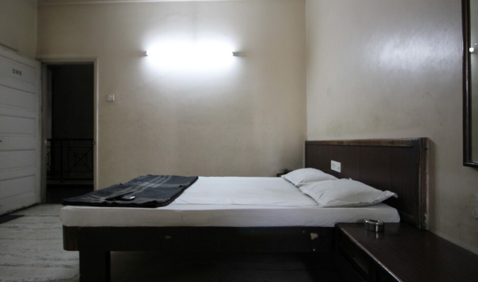 Пуна: Hotel Kamlesh