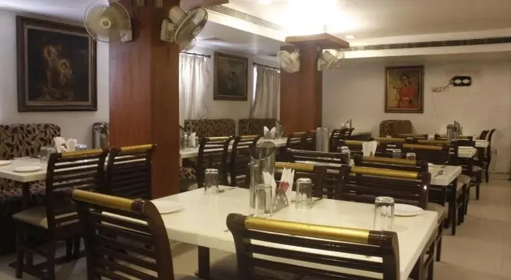 Висакхапатнам: Hotel Chandra's