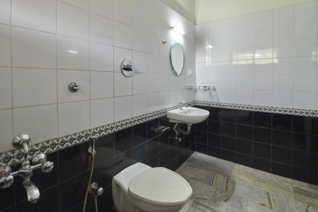 Cherthala: Hotel Karthiyayini
