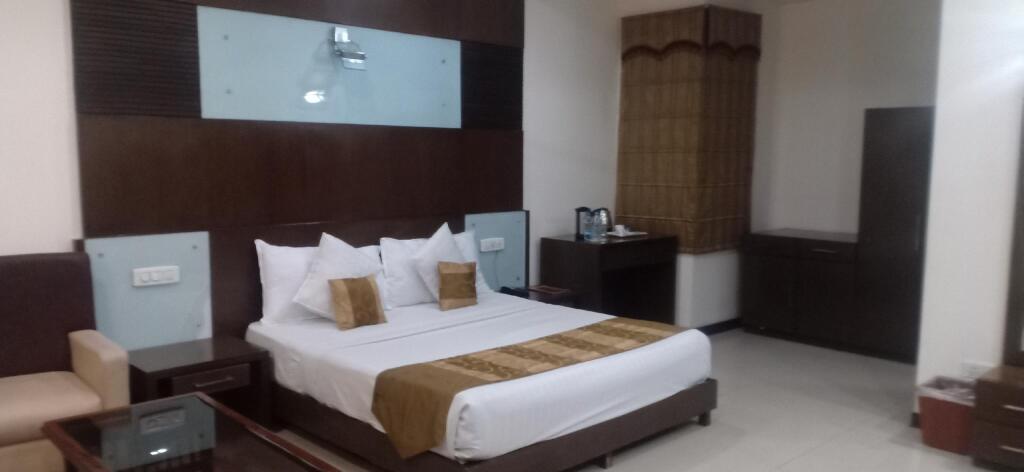 Лудхиана: Hotel Nagpal Regency