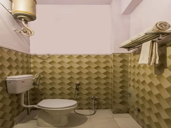 Удджайн: OYO 15401 Hotel Surana palace