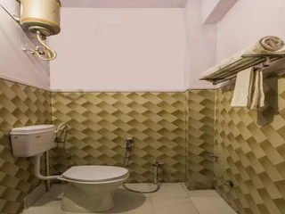 Удджайн: OYO 15401 Hotel Surana palace