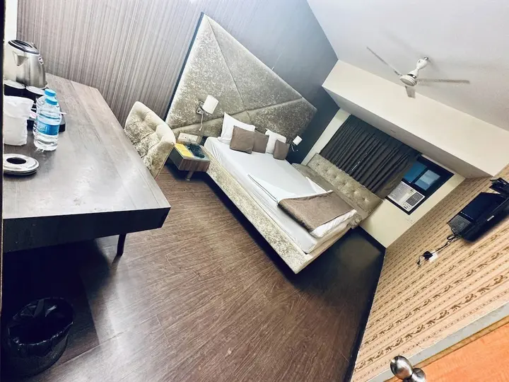 Ширди: Saibaba International Hotel