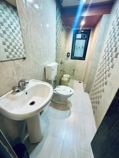 Ширди: Saibaba International Hotel