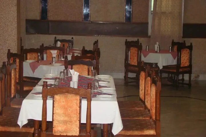 Крепость Jhansi: Hotel Sita