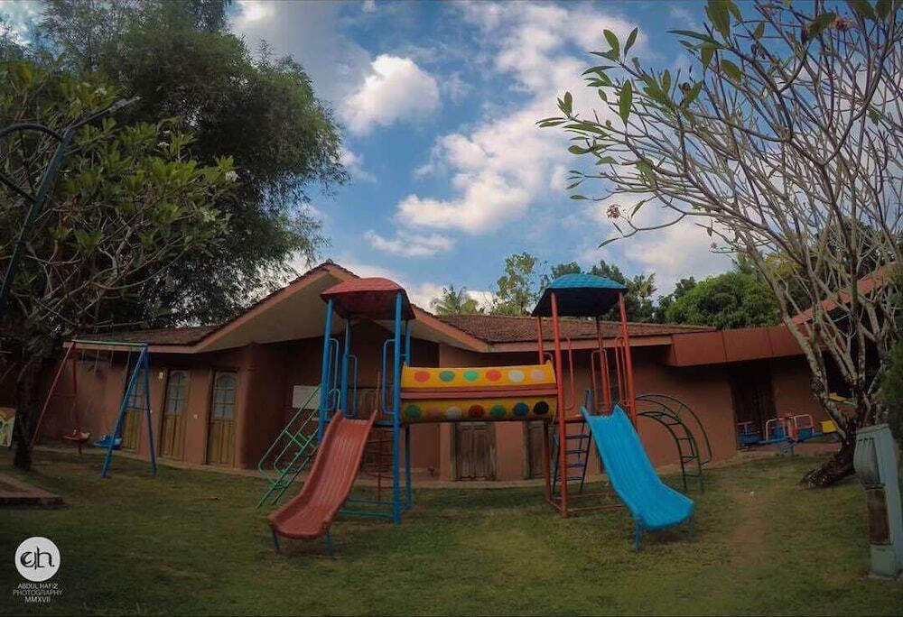 Недумбассери: Saj Earth Resort