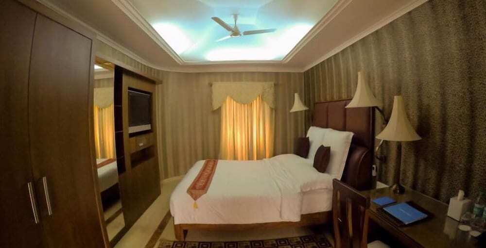 Недумбассери: Saj Earth Resort
