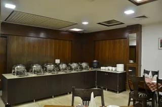 Катра: Best Western Bhawani'z Paradise