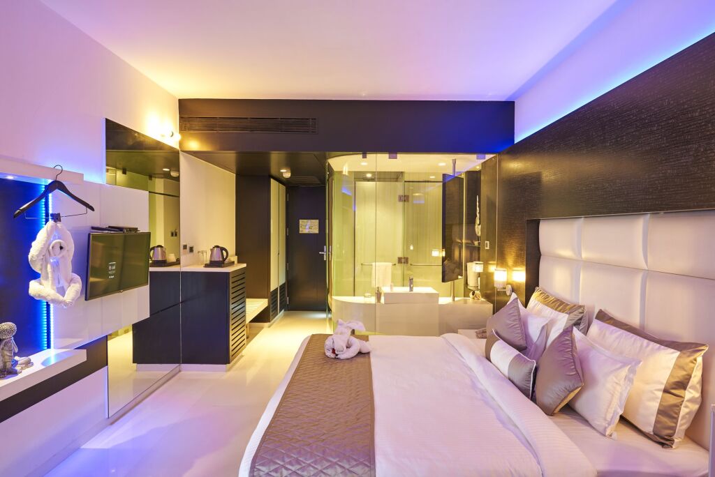 Мумбаи: Eskay Resorts