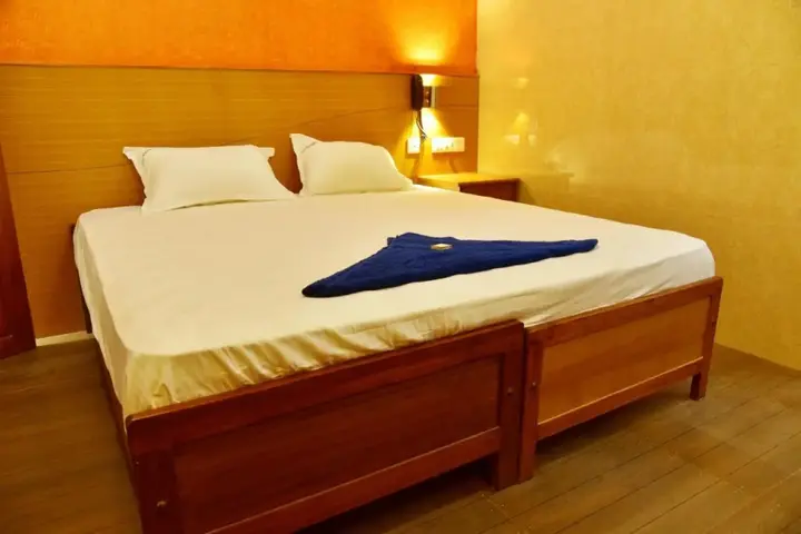 Eraniel: Hotel Parvathi International