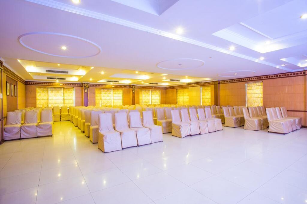 Ченнаи: Hotel Grand Palace Chennai