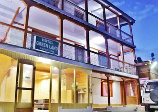 Каргил: Hotel Greenland