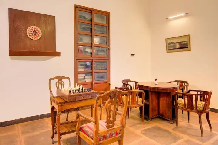 Хоспет: WelcomHeritage Shivavilas Palace