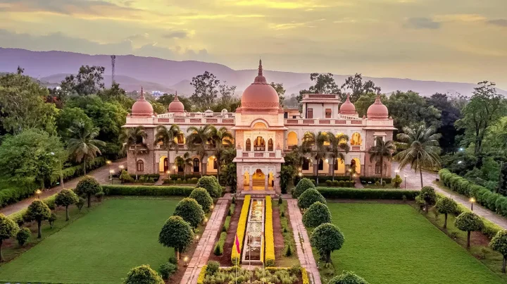 Хоспет: WelcomHeritage Shivavilas Palace
