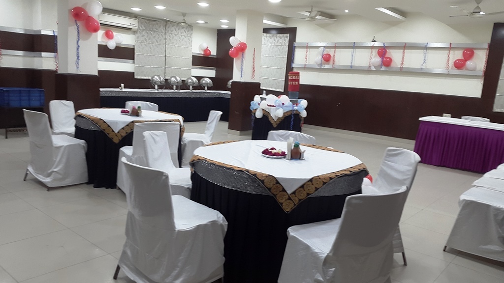 Канпур: Mandakini Plaza Hotel